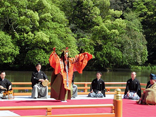 伊勢神宮奉納能公演